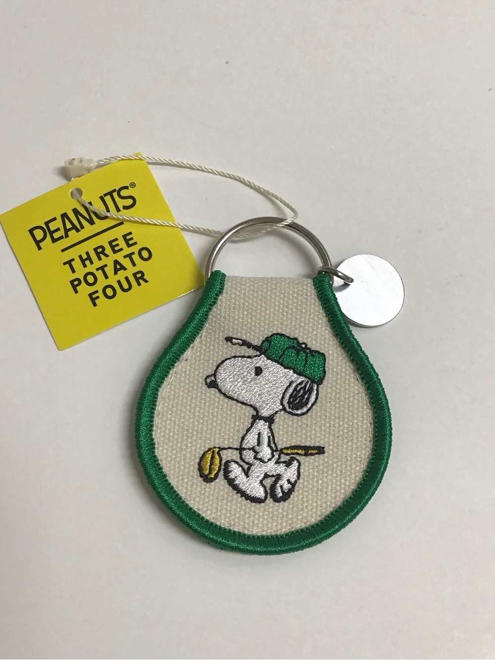 Peanuts Snoopy Golfer Key Ring Embroidered Patch Style Three Potato Four NEW - Picture 3 of 10